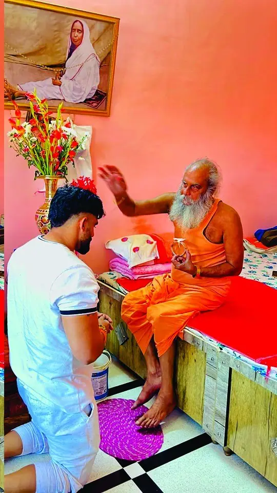 हर्ष छिकारा